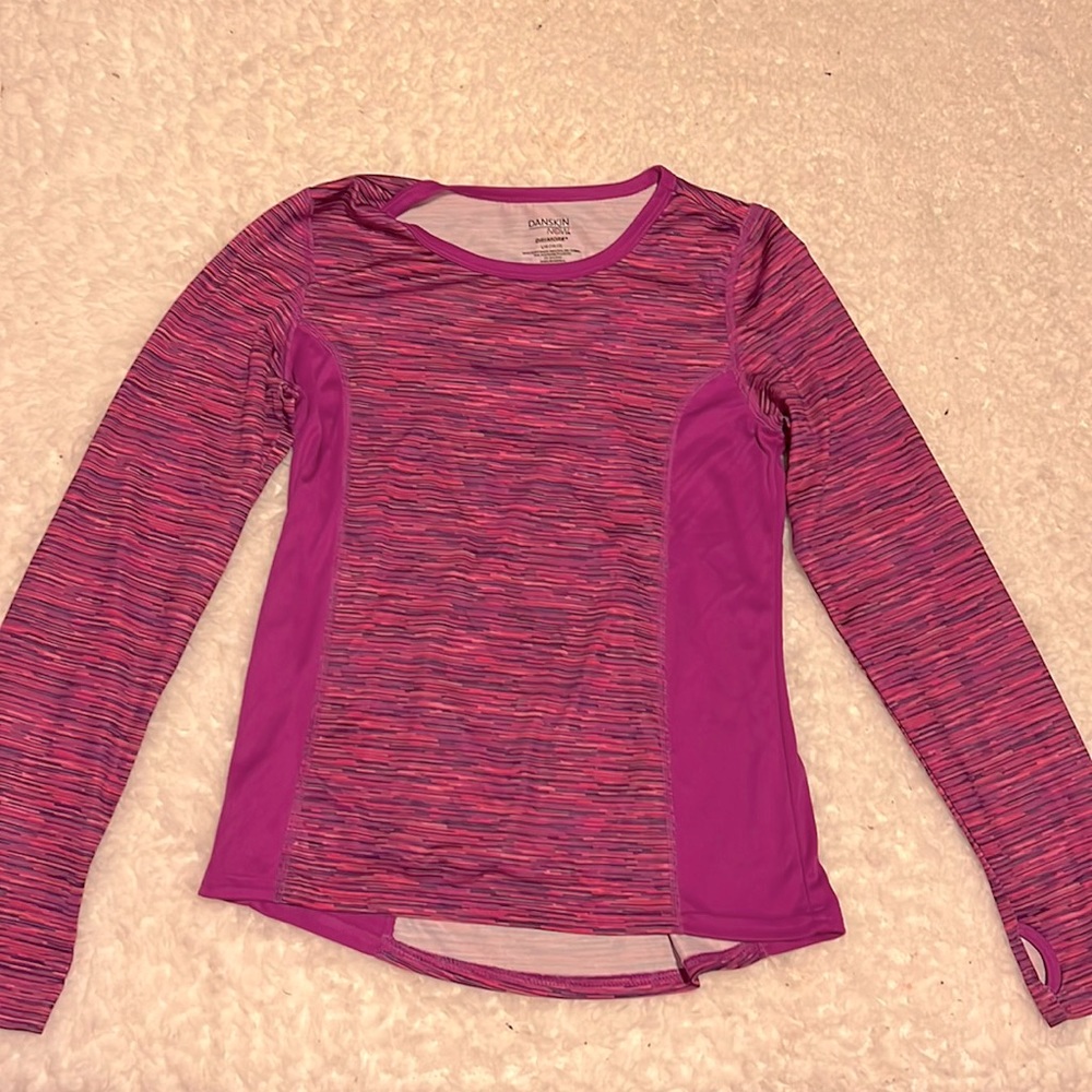 Cute purple workout shirt 10/12